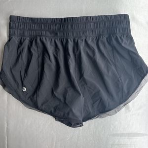 Lululemon hotty totty shorts women size 8